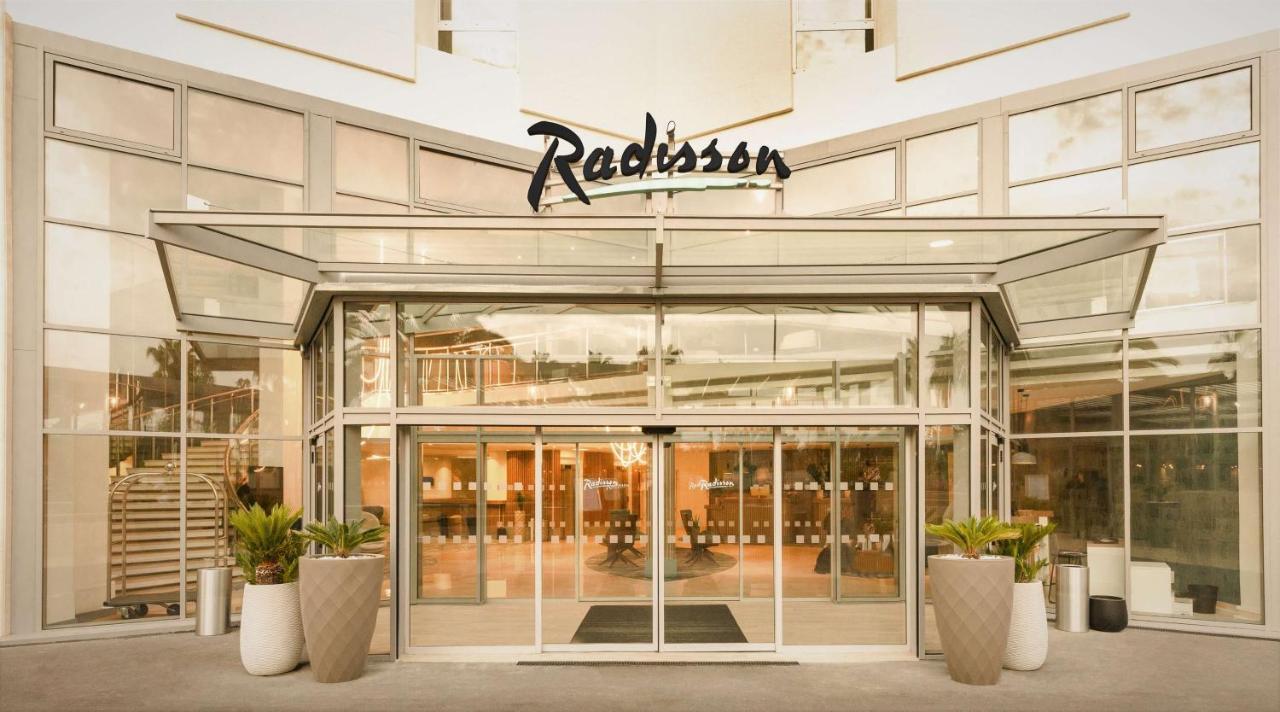 Radisson Hotel Nice Airport Exterior foto